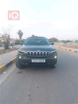 جیپ شیرۆکی